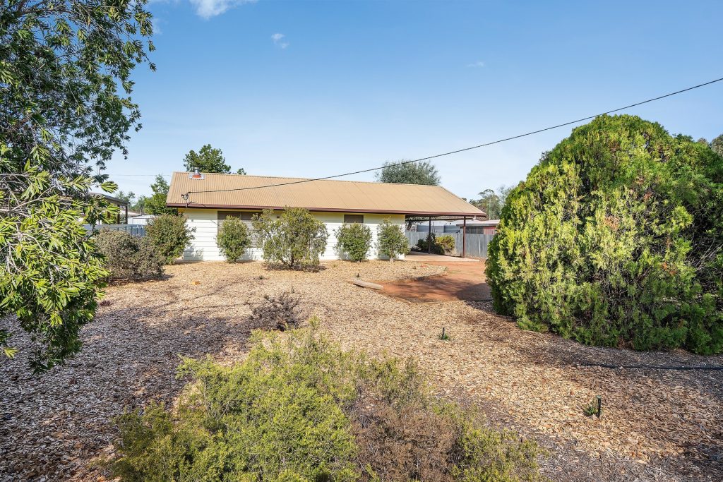For Sale - 124 Yapunyah Street - New Property in Barellan - Real Estate by Sophie Litchfield