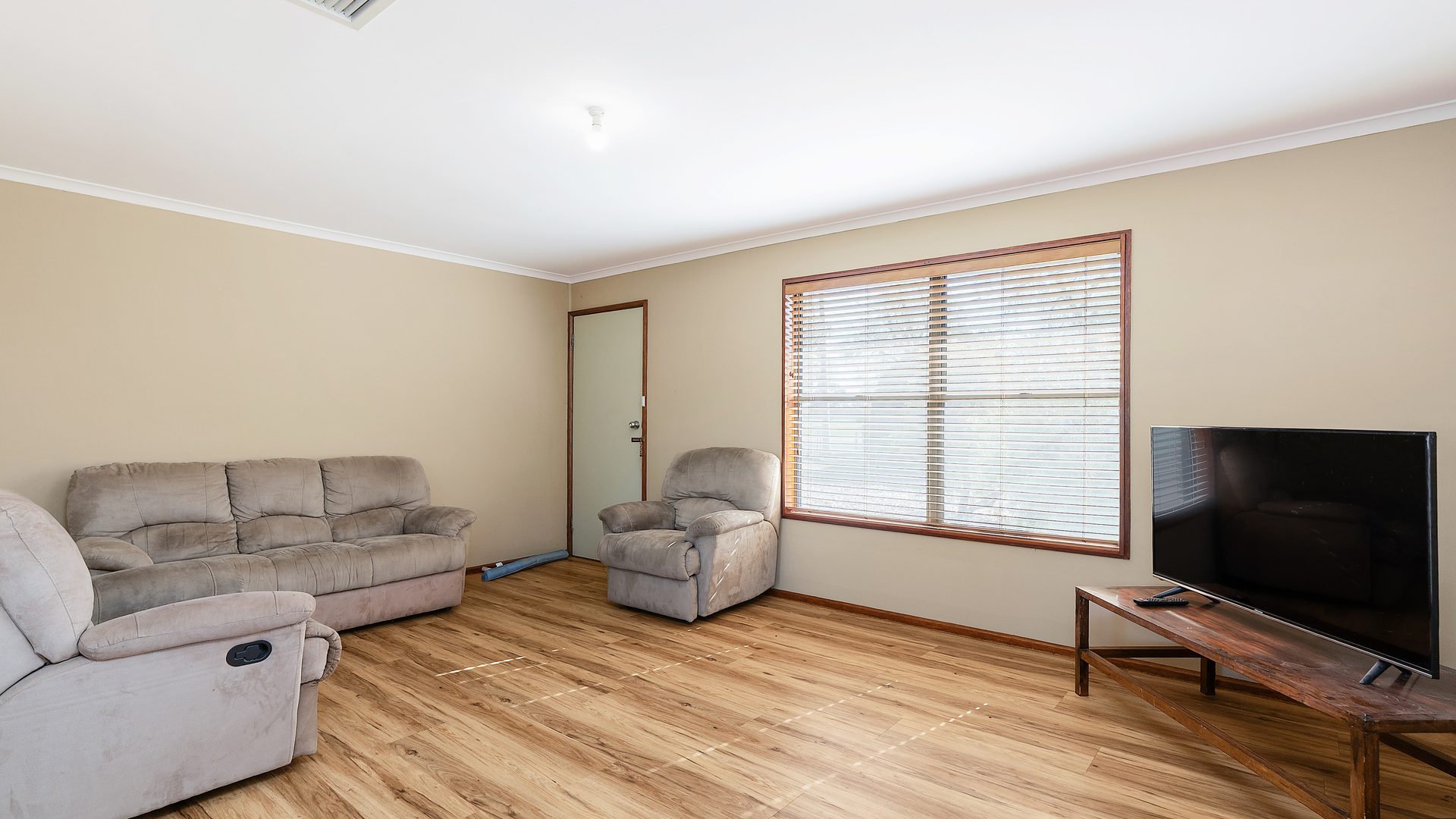 For Sale - 124 Yapunyah Street - New Property in Barellan - Real Estate by Sophie Litchfield
