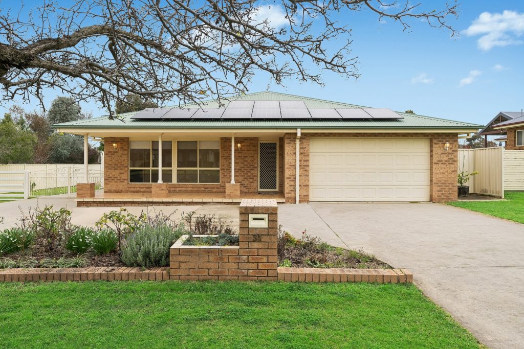 For Sale - 31 Harold Conkey Avenue - New Property in Cootamundra - Real Estate by  