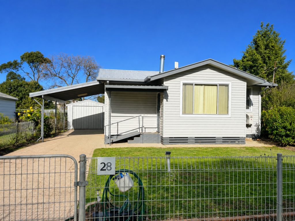 For Rent - 28 Mulga St - New Property in Barellan - Real Estate by Sandra Mathieson