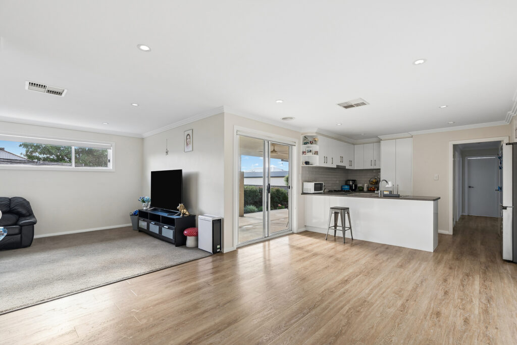 Sold - 2/12 Hollows Crescent - New Property in Lloyd - Real Estate by Mohammad Rahimi