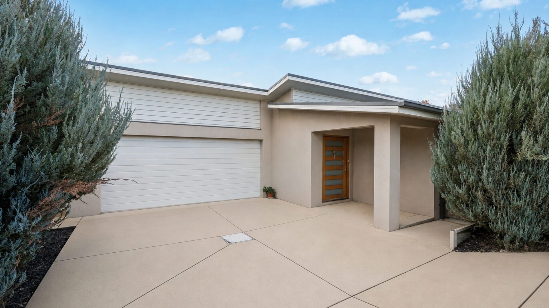 Sold - 2/12 Hollows Crescent - New Property in Lloyd - Real Estate by Mohammad Rahimi