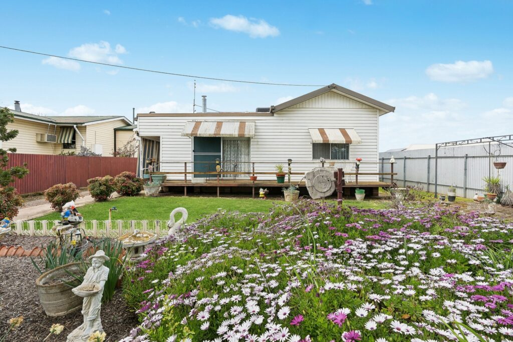 For Sale - 66 Gundagai Road - New Property in Cootamundra - Real Estate by  