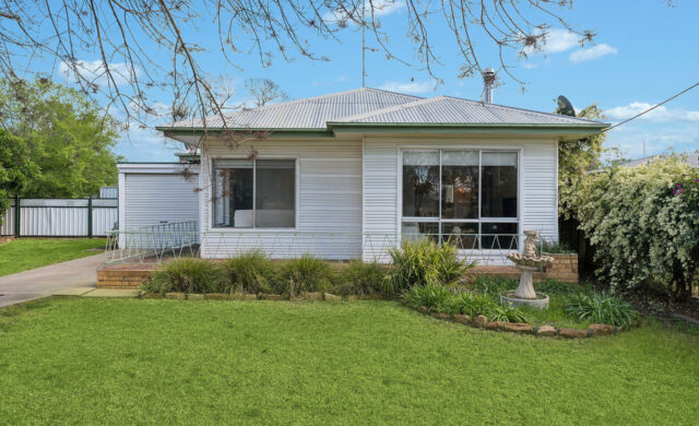 For Sale - 13 Seville Street - New Property in Leeton - Real Estate by Julie Valenzisi