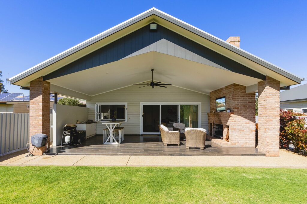 Auction - 107 Kitchener Road - New Property in Temora - Real Estate by Lachlan Pellow