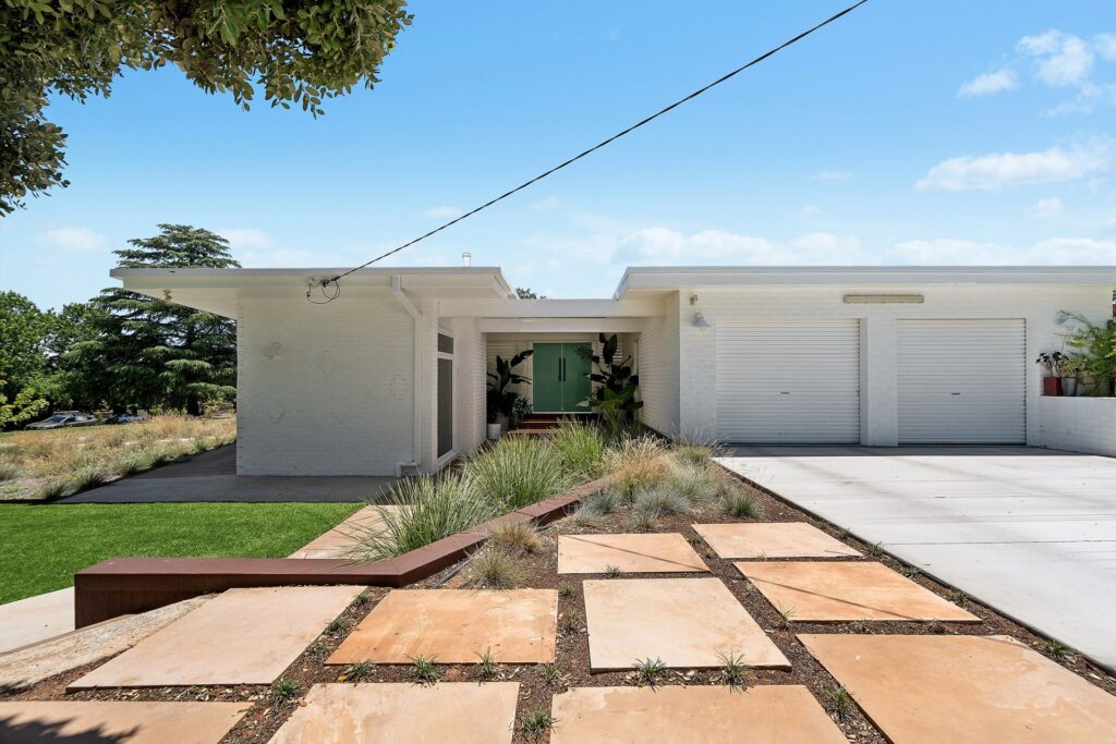 For Sale - 1-3 Flood Street - New Property in Narrandera - Real Estate by Leisa Williams