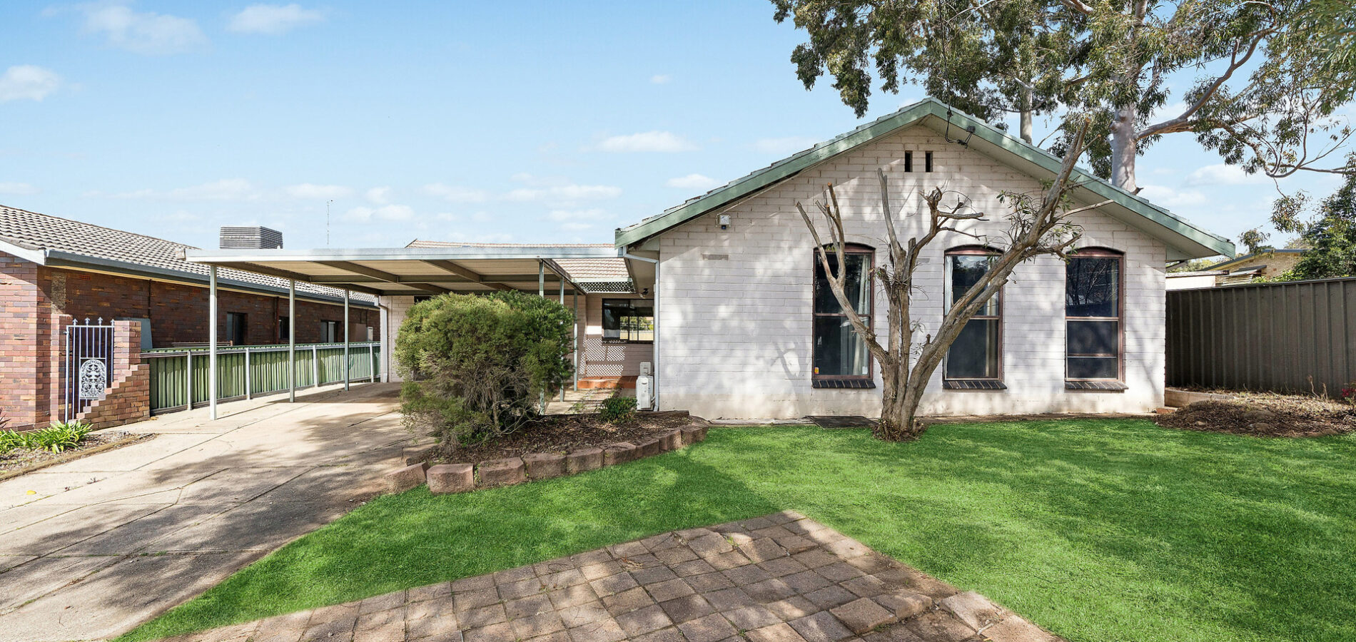 2 Sherwood Avenue, Kooringal