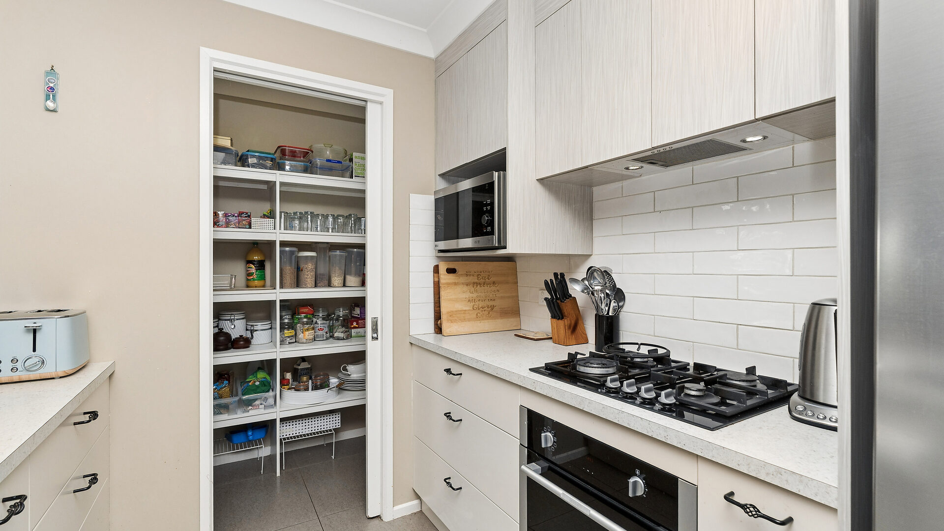 For Sale - 26 Sunvale Crescent - New Property in Estella - Real Estate by Andrew Pellow