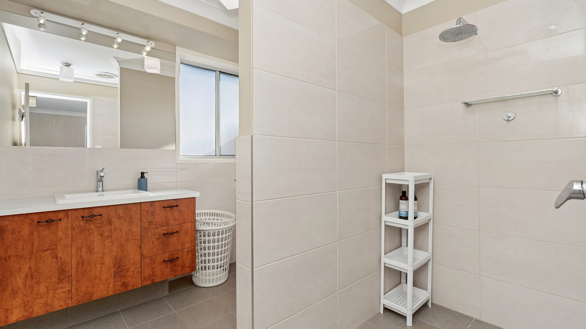 For Sale - 26 Sunvale Crescent - New Property in Estella - Real Estate by Andrew Pellow