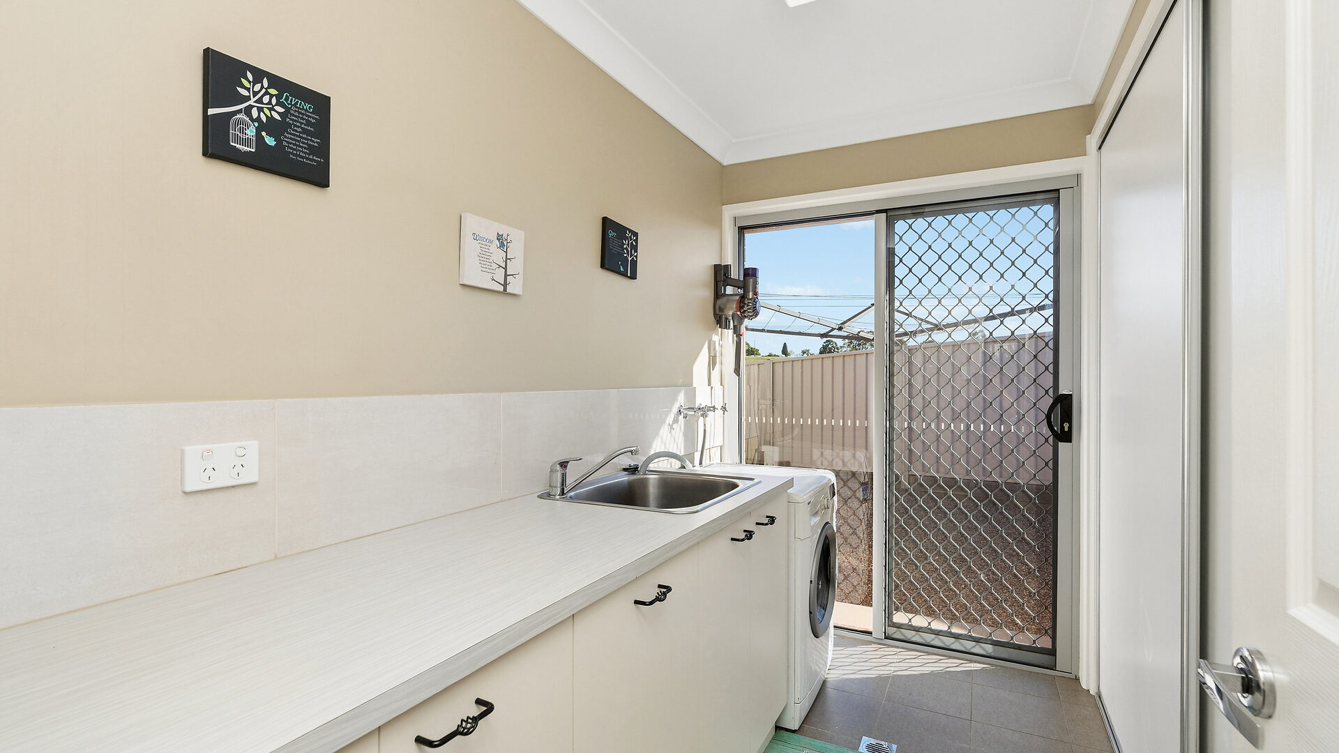 For Sale - 26 Sunvale Crescent - New Property in Estella - Real Estate by Andrew Pellow