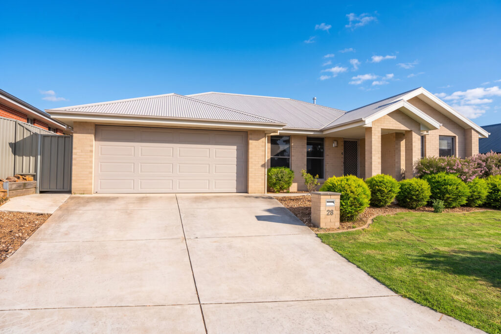 For Sale - 28 Osprey Street - New Property in Thurgoona - Real Estate by Philip Bell