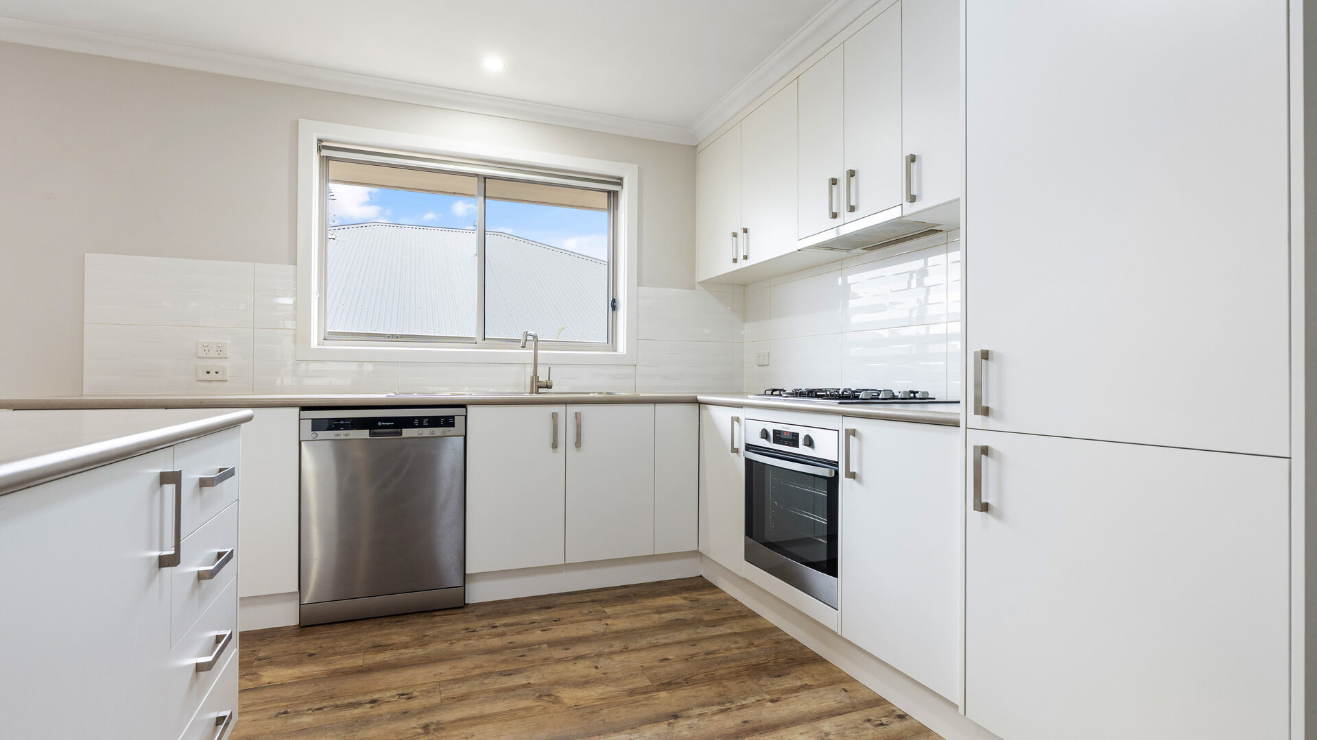 For Sale - 28 Osprey Street - New Property in Thurgoona - Real Estate by Philip Bell