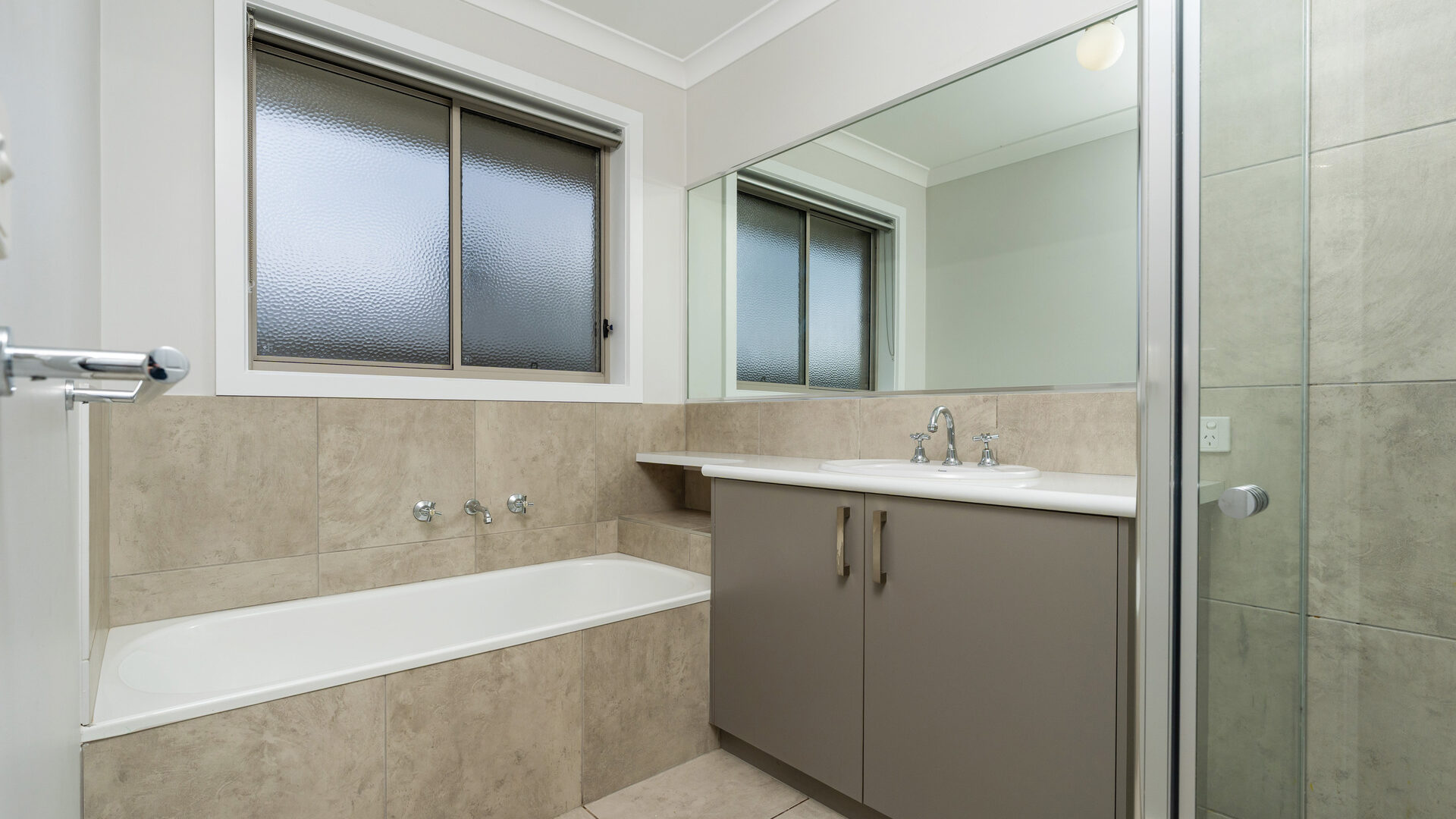 For Sale - 28 Osprey Street - New Property in Thurgoona - Real Estate by Philip Bell