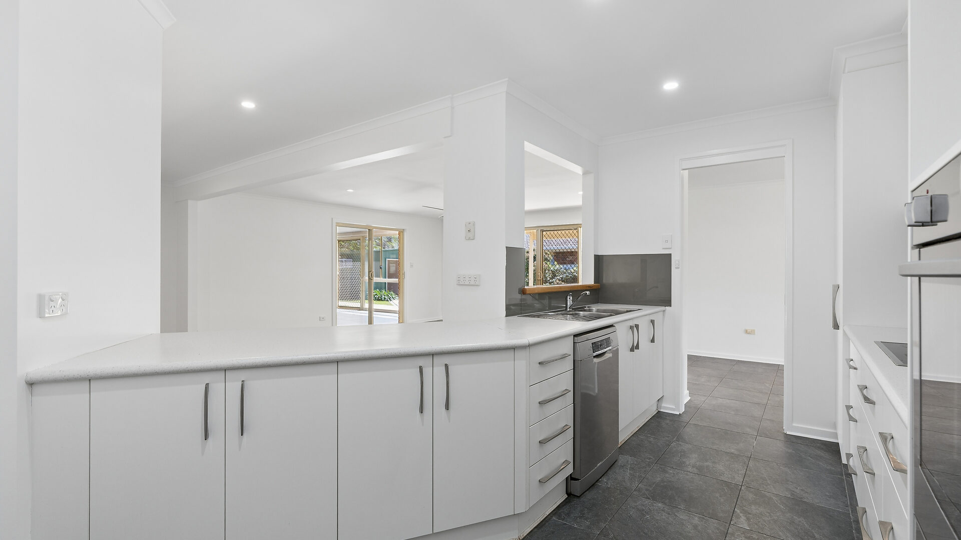 For Sale - 10 Grevillea Crescent - New Property in Lake Albert - Real Estate by Mohammad Rahimi