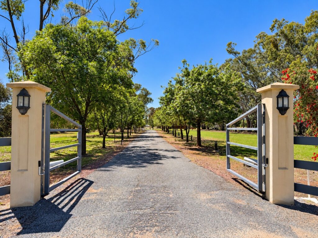For Sale - 15 Merungle Hill Road - New Property in Leeton - Real Estate by Andrew Pellow