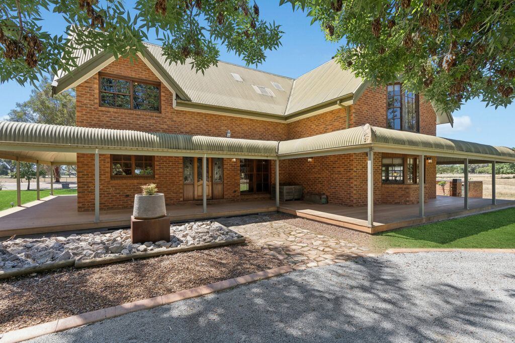 For Sale - 15 Merungle Hill Road - New Property in Leeton - Real Estate by Andrew Pellow