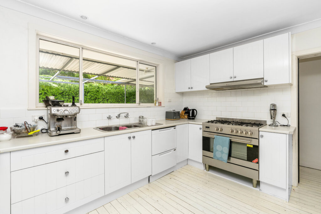 For Sale - 2 Falcon Place - New Property in Kooringal - Real Estate by Andrew Pellow