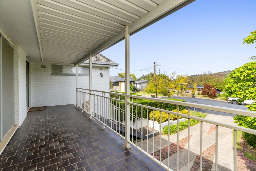 For Sale - 2 Falcon Place - New Property in Kooringal - Real Estate by Andrew Pellow