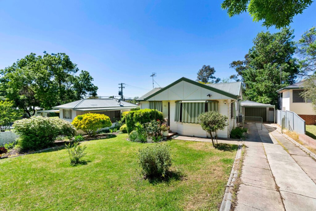For Sale - 20 John Street - New Property in Cootamundra - Real Estate by  