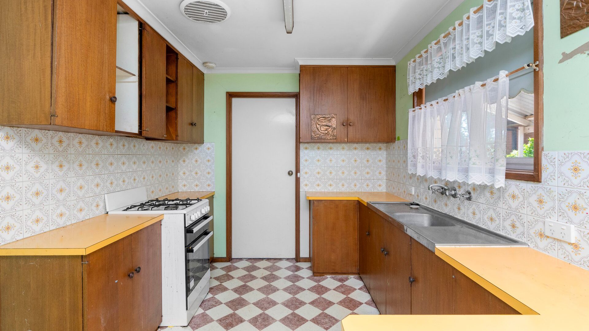 For Sale - 1 Dunn Avenue - New Property in Forest Hill - Real Estate by Andrew Pellow