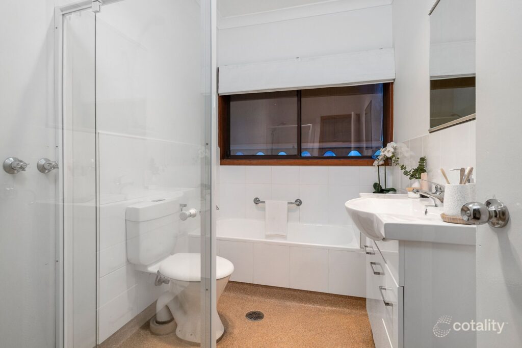 For Sale - 453 Dale Crescent - New Property in Lavington - Real Estate by Jayden Booth