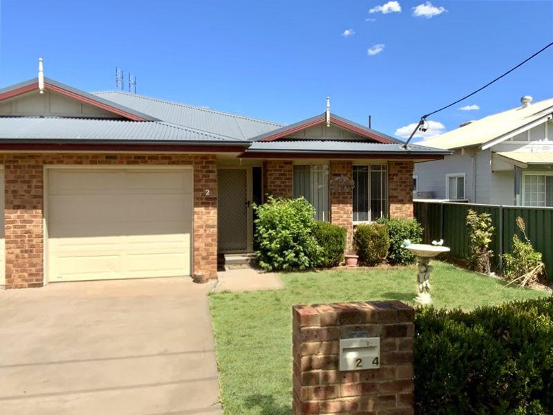 4 Parkes Street