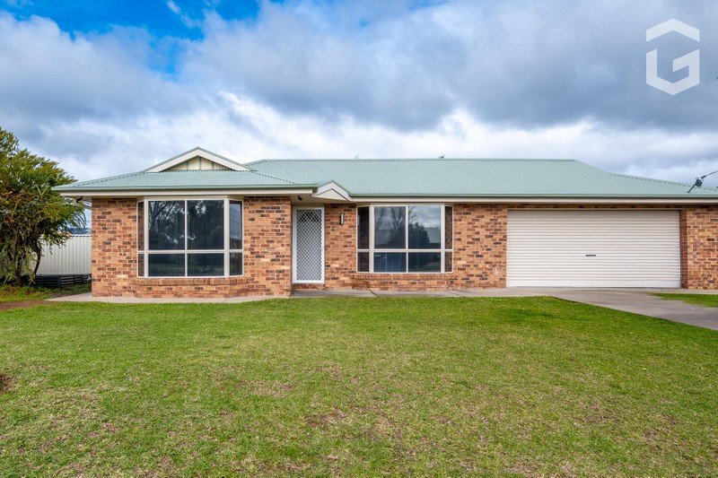 15 Boronia Road