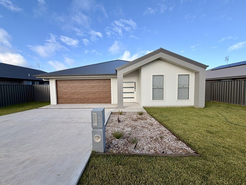 5 Condor Street